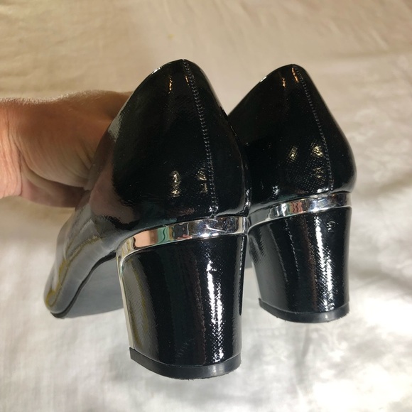 Soft Style Deanna Cross Hatch Patent/Silver Heels - Picture 4 of 9